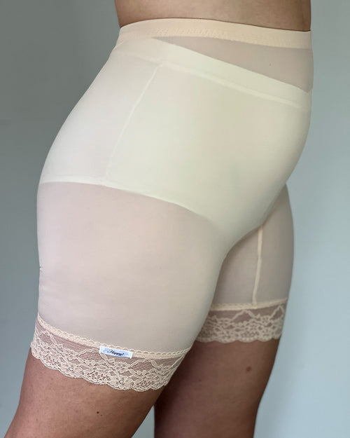 Happy thighs – med hög midja och spetskant