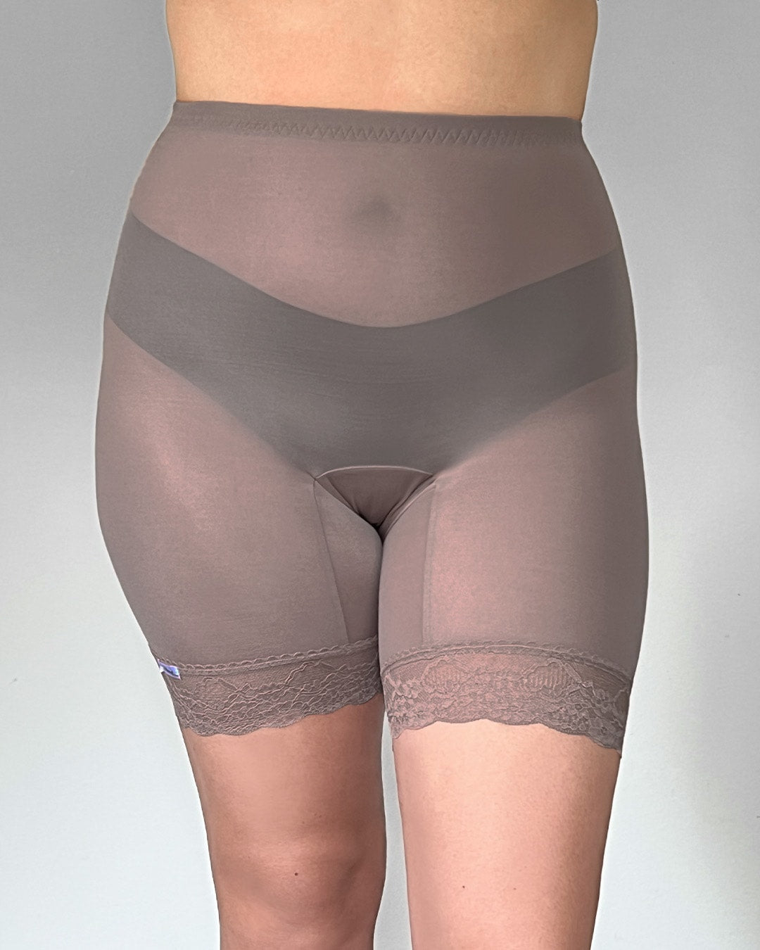 Happy thighs – med hög midja och spetskant