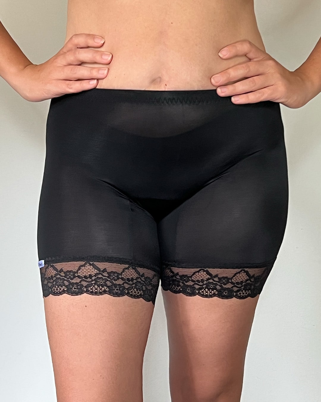 Happy thighs – med låg midja och spetskant