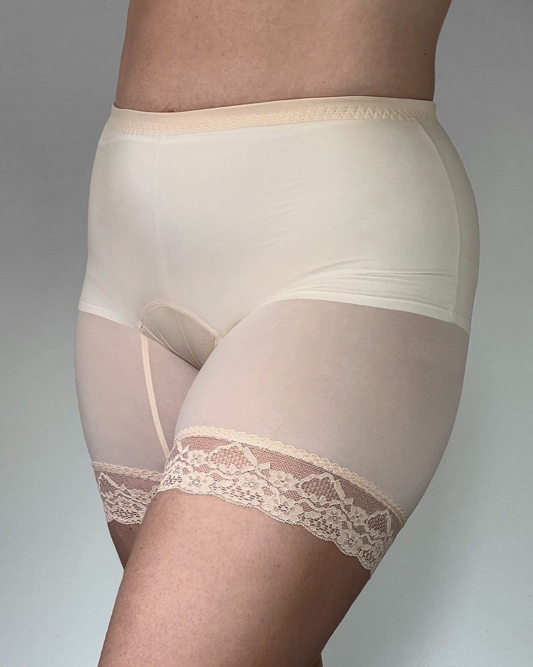 Happy thighs – med låg midja och spetskant