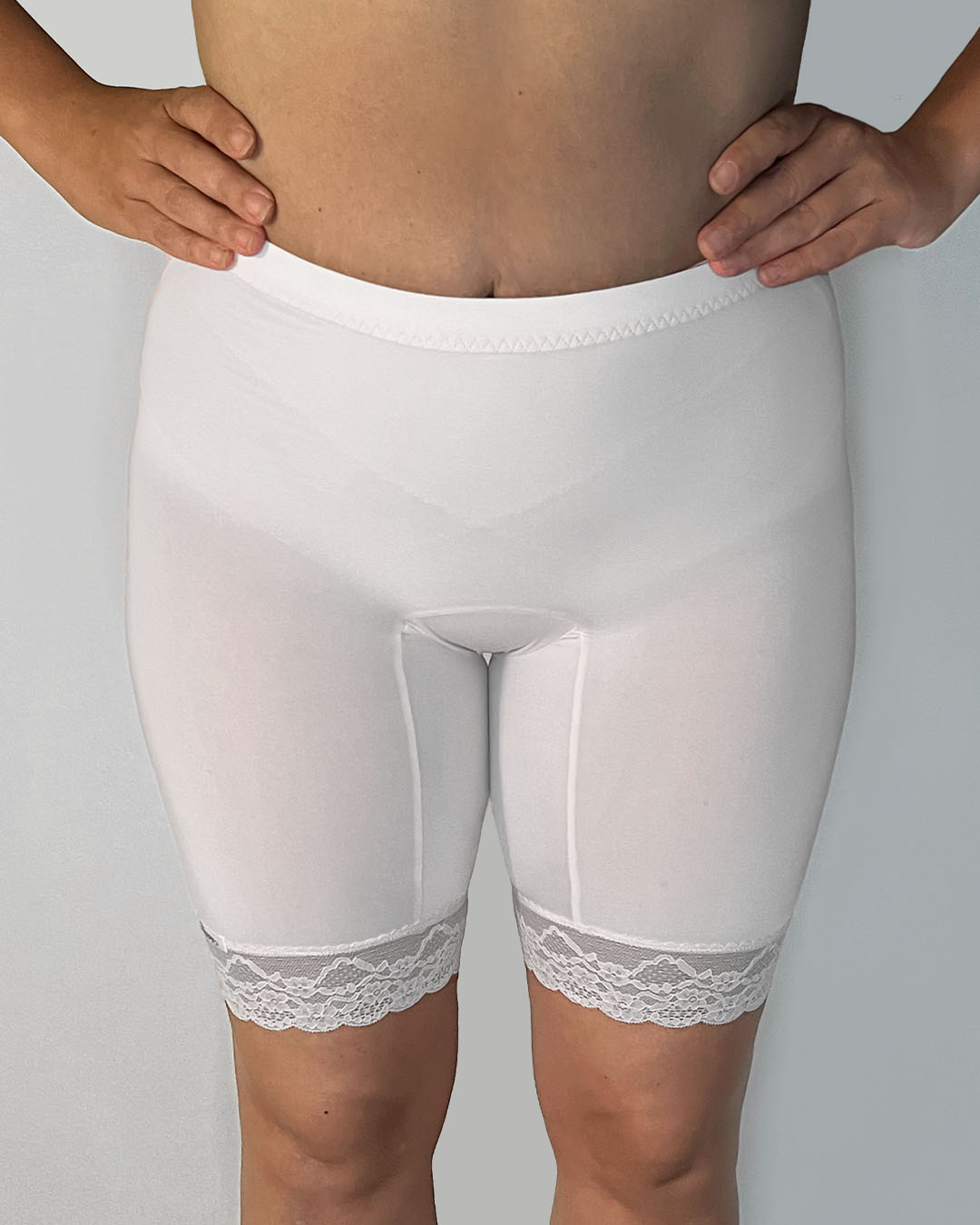 Happy thighs – med låg midja och spetskant