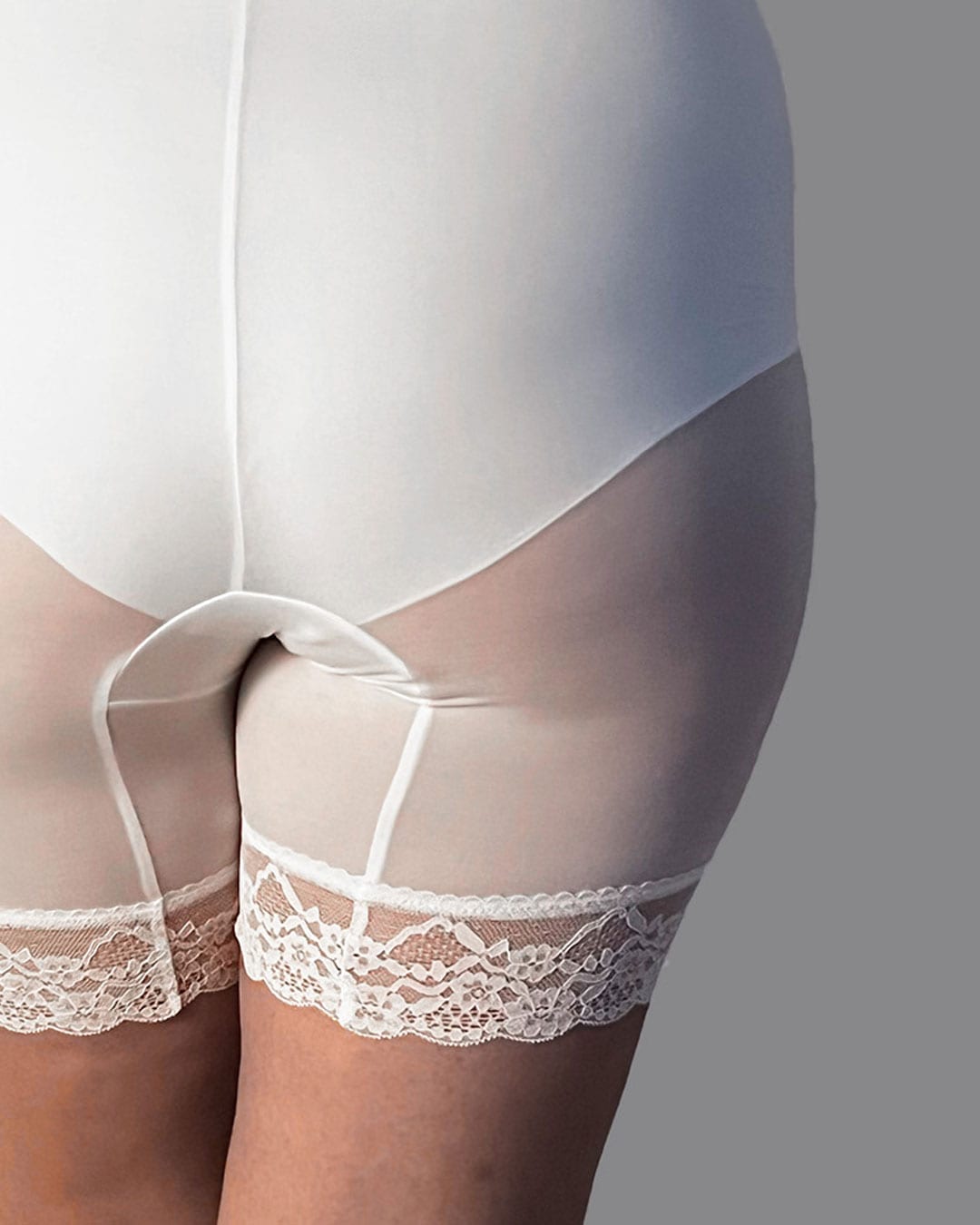 Happy thighs – med låg midja och spetskant